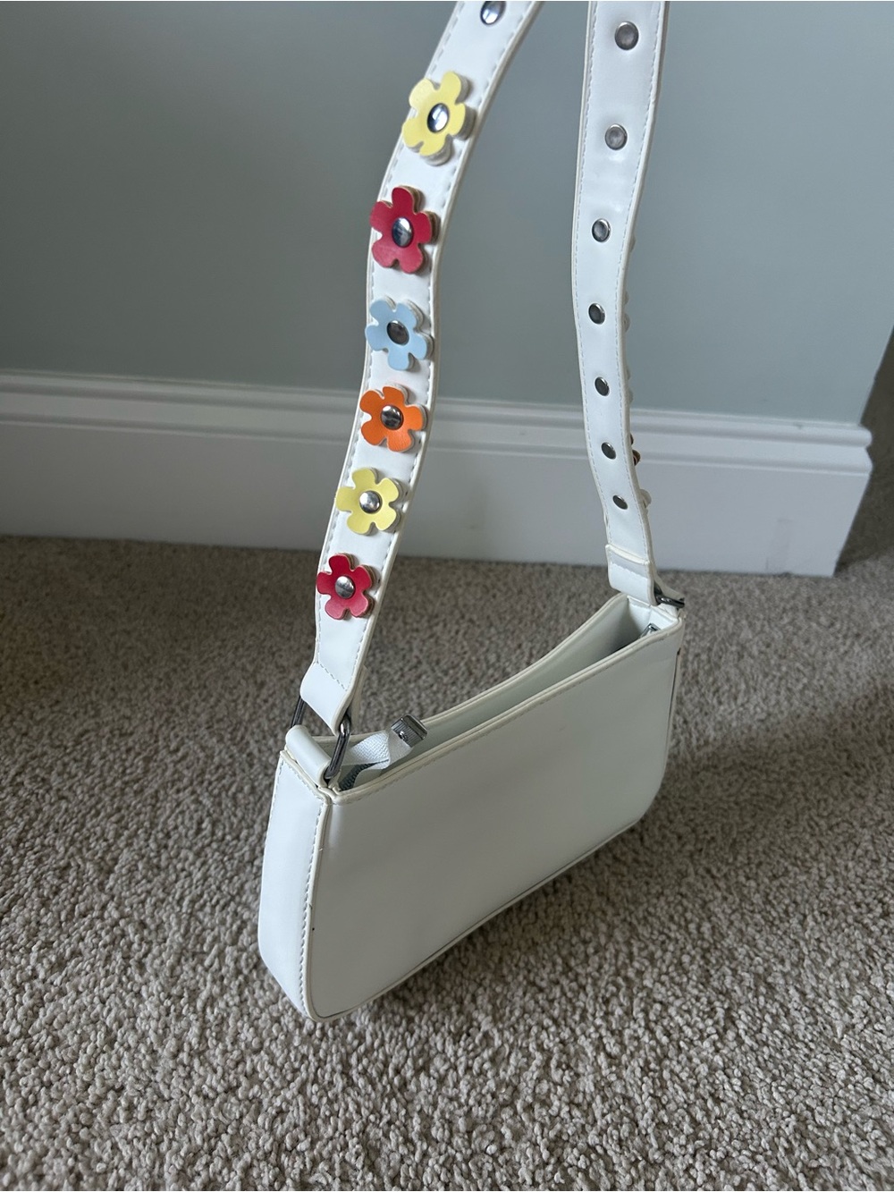 Purse - Picture 2 of 3
